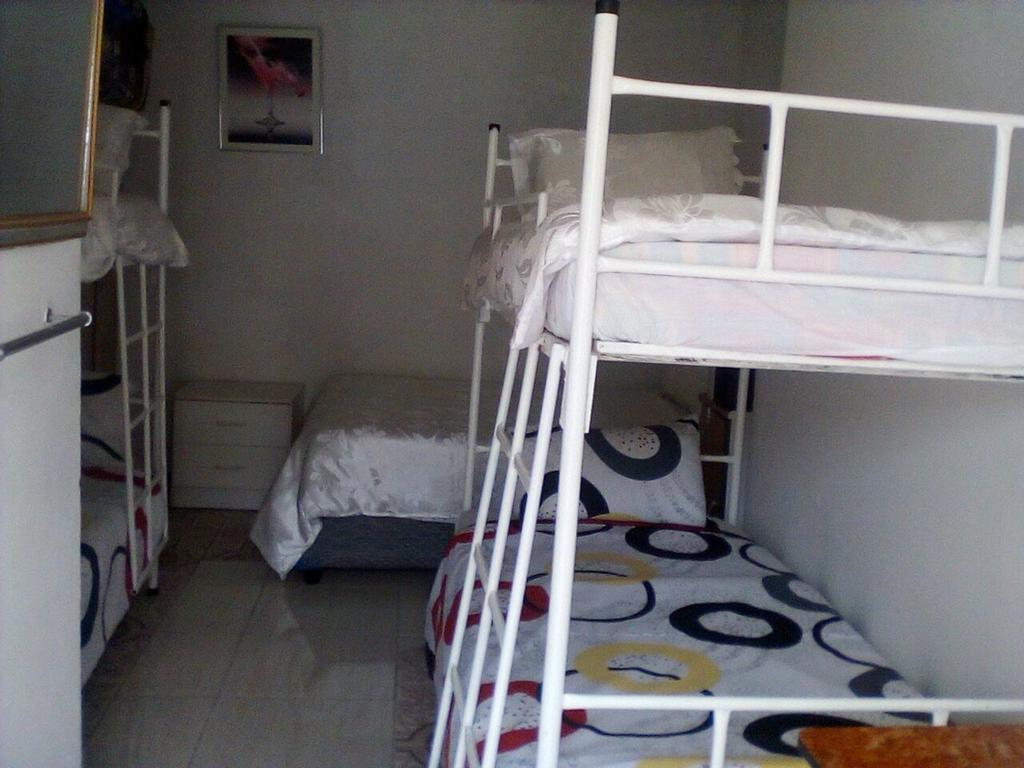 Guest House Macauly Johannesburg Kültér fotó